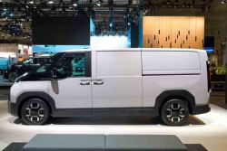Kia PV7 Resmi Meluncur, Van Listrik Besar dengan Kargo 8 m
