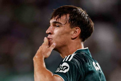 Real Madrid Menang Dramatis 3-2 atas Elche, Gol Esp di Injury Time