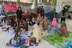Galon Bekas Disulap Jadi Hiasan Bunga, Bank Sampah Patangpuluhan Jogja Naik Kelas