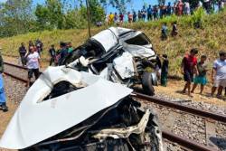 KA Ijen Ekspres Tertemper Mobil di Jember, Pengemudi Meninggal Dunia