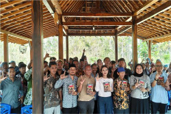 Bentengi Diri dari Jeratan Judol dengan Membaca