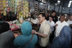 Tinjau Pasar Potrojayan, Mendag: HET Harus Lindungi Produsen-Konsumen