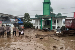 Banjir Bandang Solok, 4 Warga Luka dan 32 Jiwa Mengungsi