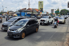 BBM Cepat Habis Saat Macet? Kebiasaan Eco-Driving Ini Bisa Dicoba