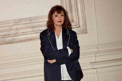 Susan Sarandon dan Hannah Einbinder Ditangkap Saat Demo Tolak Netanyahu