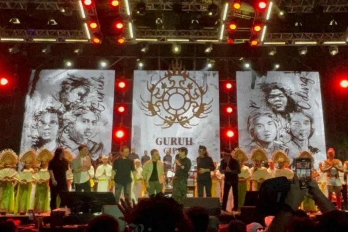 Mengenang Konser Terakhir Guruh Gipsy Sebelum Guruh Wafat