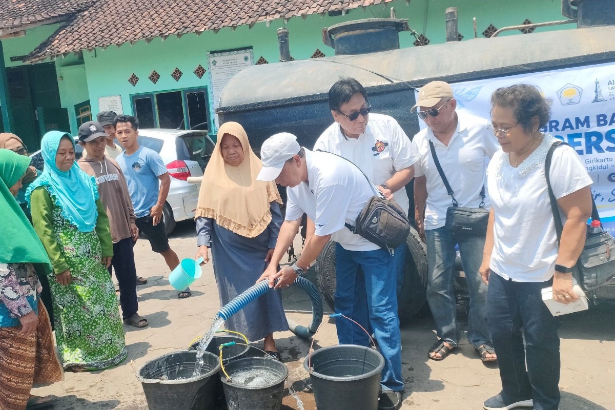 Aliran PDAM Macet Bertahun-tahun, Warga Panggang Beli Air hingga 17 Tangki