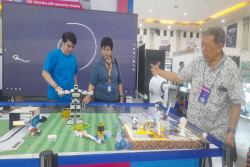 Teknologi AI dan Robot Pendidikan Dipamerkan di Yogyakomtek 2026