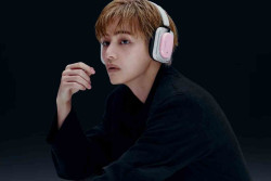 V BTS Resmi Jadi Brand Ambassador Nothing, Ini Produk Barunya