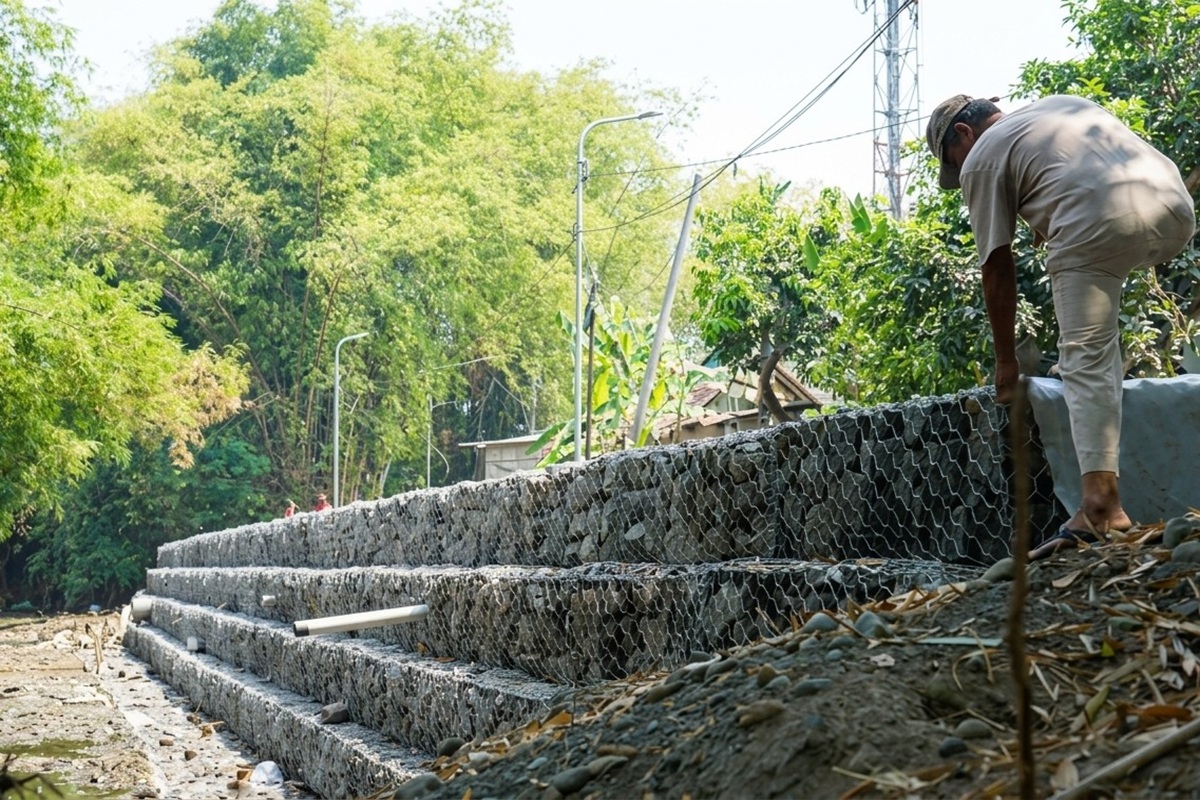 Kali Kuning Sleman Diperkuat, Tebing Rawan Erosi Diperbaiki