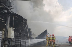 Trans Home Sleman Terbakar Hebat, Api Melalap Seluruh Gedung