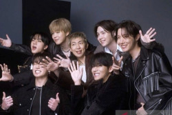 BTS Jadi Grup Pop Pertama Raup Penjualan Tiket Rp8,95 Triliun