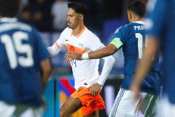 Belanda Tertinggal 0-2, Reijnders Selamatkan Oranje