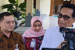 Sri Sultan Dorong Jamsostek Menjangkau Pedagang Kecil dan Pekerja Informal di DIY