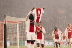 Feyenoord Kembali ke Puncak, Ajax Tertahan NEC 1-1
