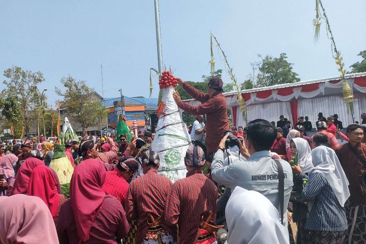 Sultan HB X Ingatkan Gunungkidul Jangan Bergantung pada Industri