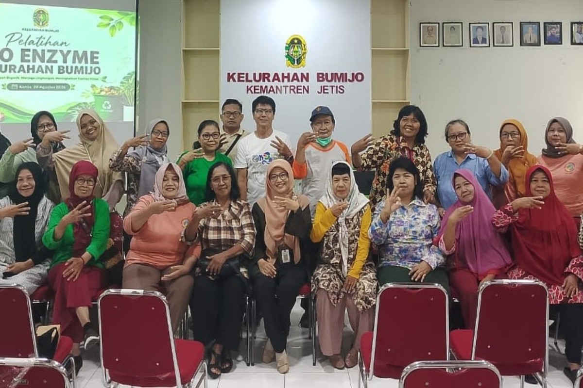 Kelurahan Bumijo Jogja Olah Kulit Buah Jadi Eco Enzyme Serbaguna