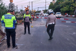 Terpeleset Saat Salip Truk di Klaten, Dua Orang Meninggal
