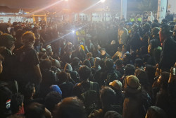 Polisi Tangkap Demonstran di DPRD DIY, Massa Aksi Diserang Kelompok Tak Dikenal
