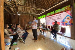 Lewat Buku, UMKM Selopamioro Didorong Naik Kelas
