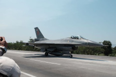 TNI AU Uji Landasan Alternatif Pesawat Tempur di Tol Paspro