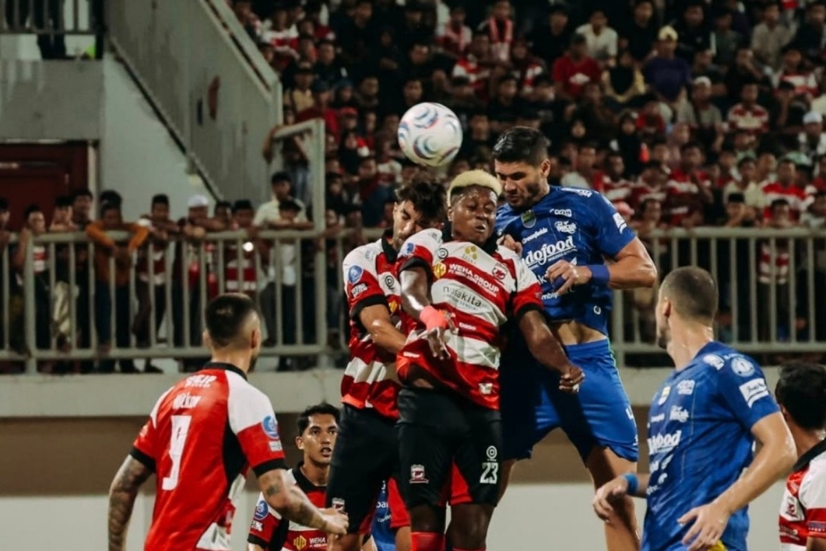 Persib Tumbang di Kandang Madura United, Mitkov Jadi Penentu
