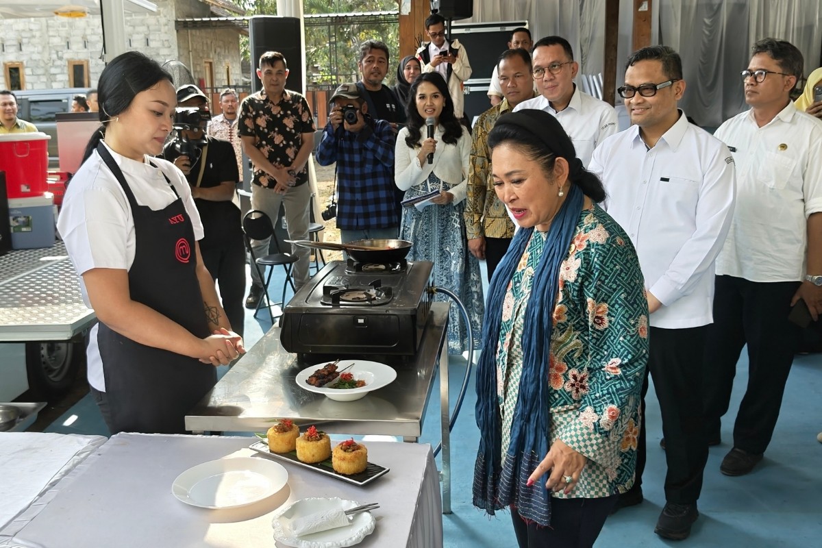 KKP Salurkan Tiga Sarana Pascapanen Ikan ke Kelompok Usaha Kulonprogo