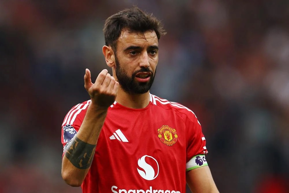 Rumah Kapten MU Dibobol Saat Man United Kalah dari Como