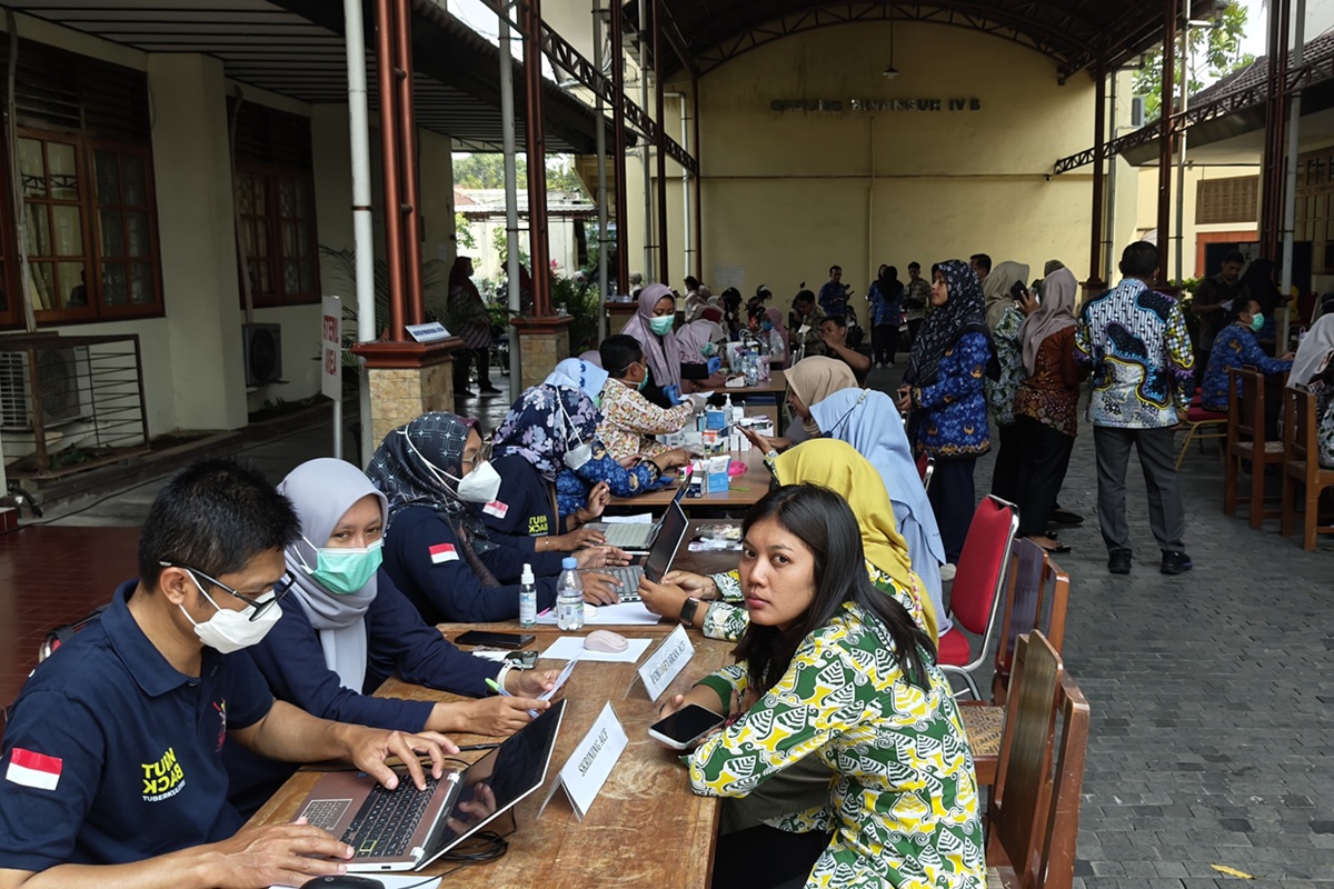 Kemenkes Catat 109 Juta Peserta Cek Kesehatan Gratis, Insiden TB Menurun