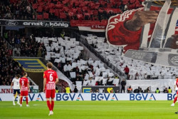 Bayern Muenchen Tekuk Freiburg 3-1, Gusur Dortmund