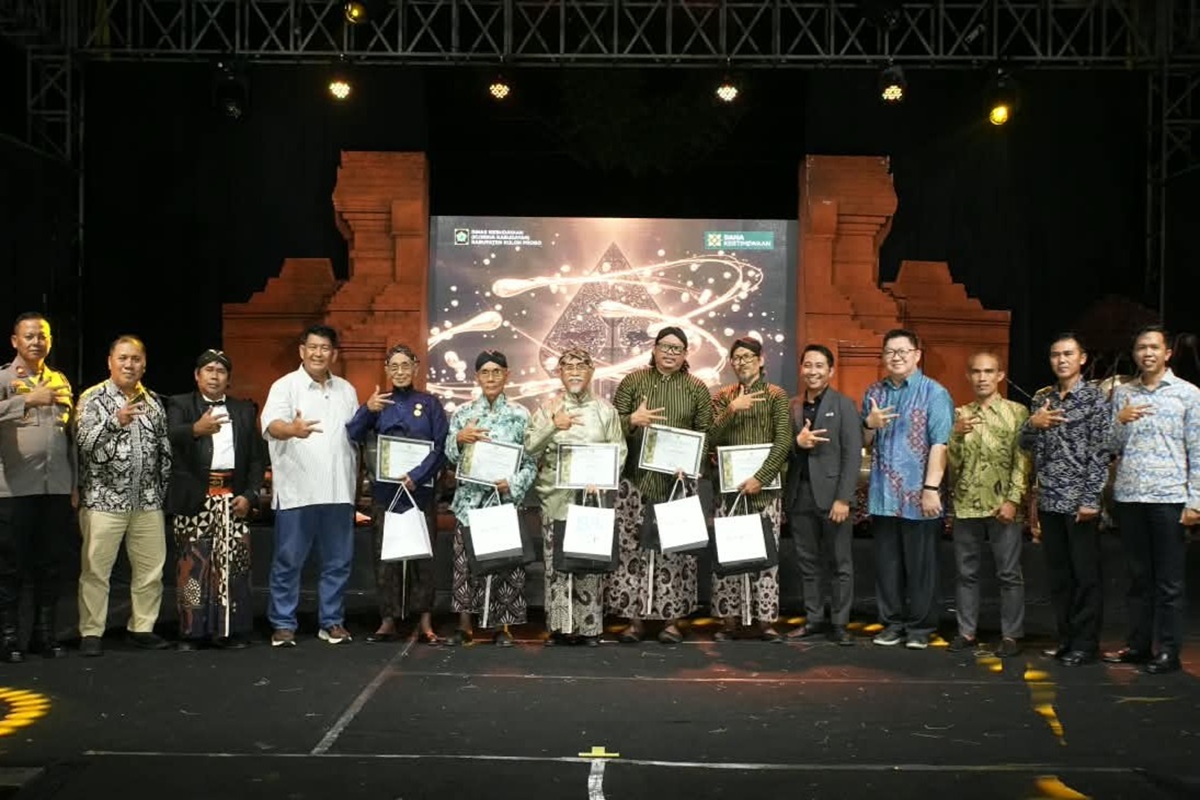 Lima Pelestari Seni dan Budaya Kulon Progo Terima Penghargaan