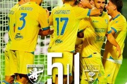 Frosinone Hajar Lecce 5-1, Daniel Birligea Cetak Dua Gol