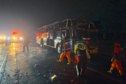 Bus Tunggal Dara Terbakar di Tol Semarang-Solo, 18 Orang Selamat