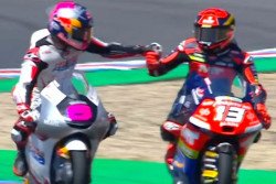 Veda Ega Vs Hakim Danish Memanas, Penentuan di Moto3 Malaysia