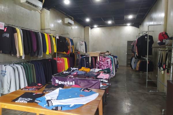 Suasana toko Origin Merch YK./Harian Jogja-Sirojul Khafid