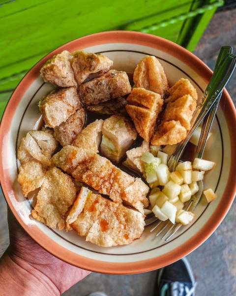 Pempek Mc Oji. (Instagram tumbarmerica)