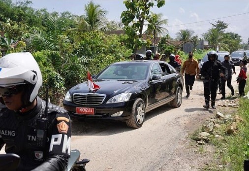 Jalan rusak