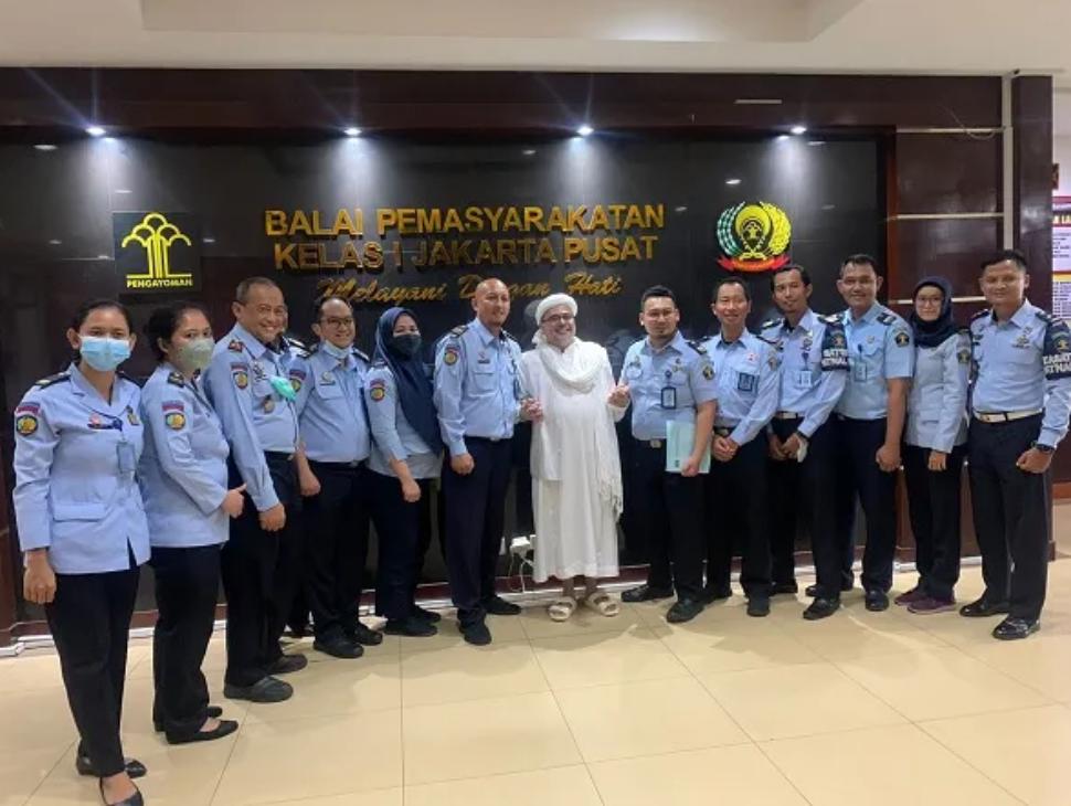 Rizieq dan petugas rutan