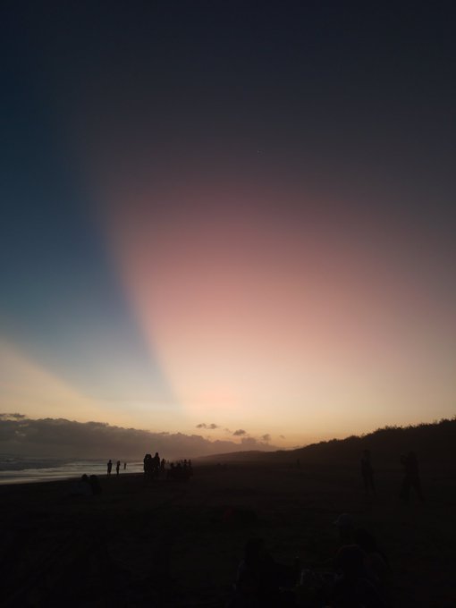 langit terbelah
