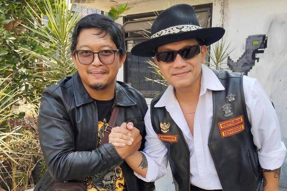 Dr. R. Stevanus C. Handoko, S.Kom., M.M. Bersama El Presidente Contoleros, Rafli Albera.